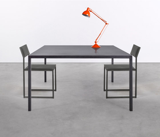 at_04 Table | Dining tables | Silvio Rohrmoser