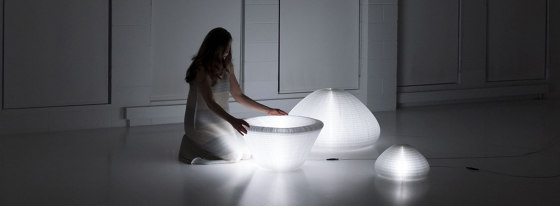 urchin softlight | shape shifting lamp | Table lights | molo