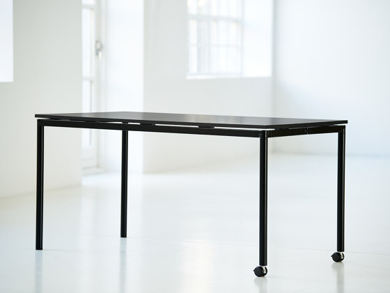 SIMPLA FOLDING TABLE | Mesas contract | HOWE