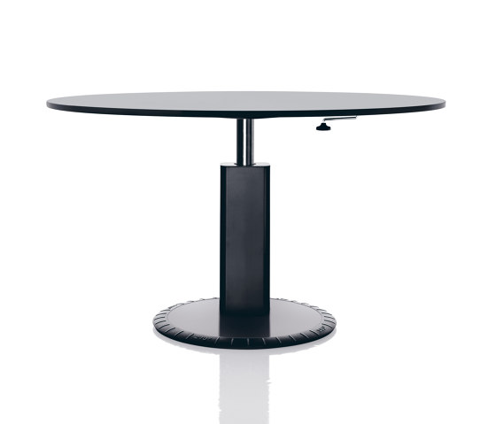 360° Table | Escritorios | Magis