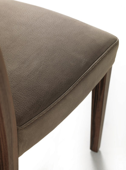 Pimpinella Leather | Chairs | Riva 1920