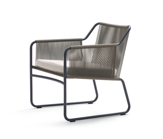 HARP 368 Lounge Chair | Armchairs | Roda