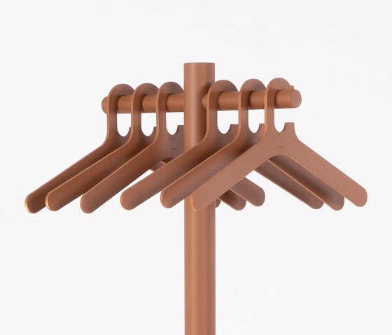 Pole coat stand | Coat racks | Cascando