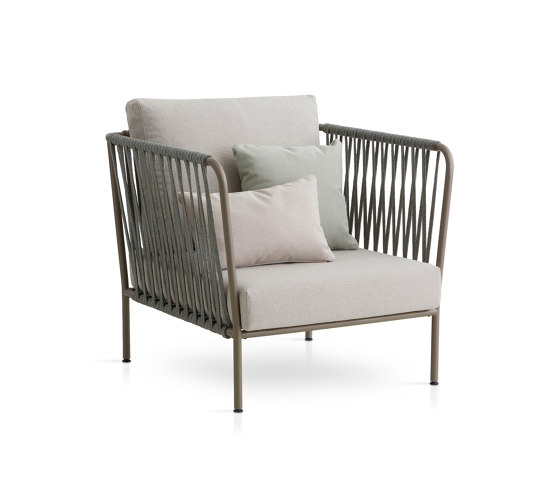 Nido Hand-woven armchair | Armchairs | Expormim