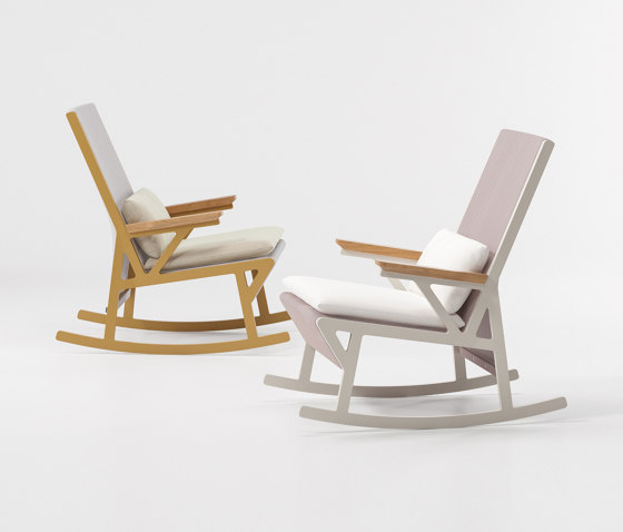 Vieques rocking chair teak armrests | Fauteuils | KETTAL