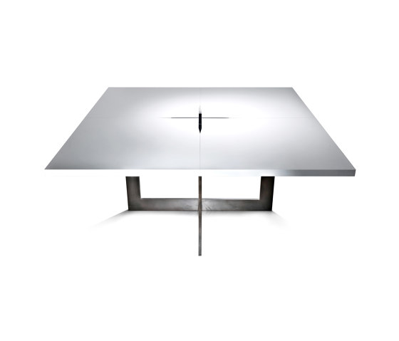 PLUSTABLE | Tables collectivités | steininger.designers