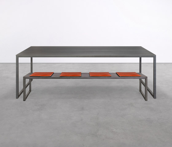 at_01 Table and on_01 Bench | Dining tables | Silvio Rohrmoser