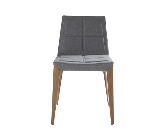 Angle Chair | Stühle | Ascensión Latorre
