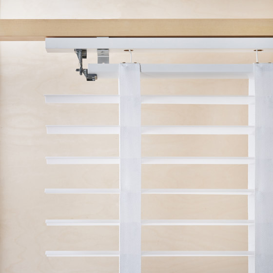 Venetian Blinds | Translucent | Cord operated systems | Ann Idstein