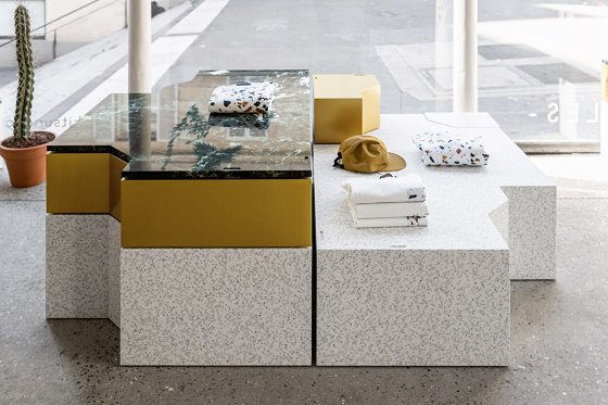 Quarry Mosaic Dalmatian | Panneaux matières minérales | Staron®