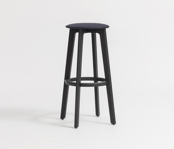 1.3 Bar Close Upholstery | Bar stools | Zeitraum