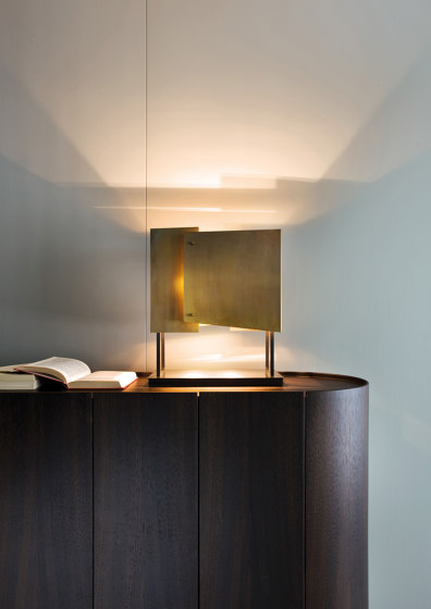 Table Lamp MA 20 | Lampe de Table | Luminaires de table | Laurameroni