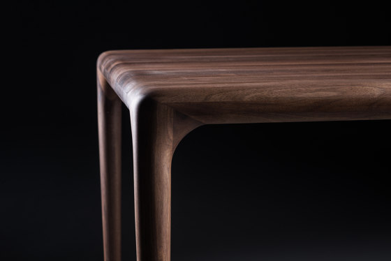 Latus table | Esstische | Artisan