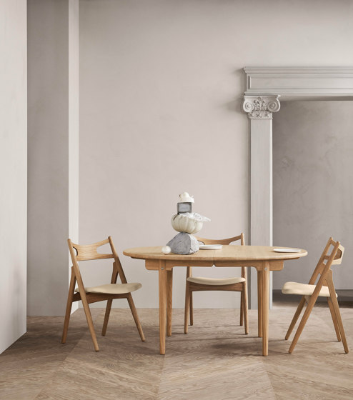 CH337 | Dining Table 115 x 140 | Mesas comedor | Carl Hansen & Søn