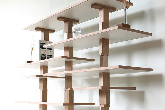 JO-49 Shelf | Étagères | Andreas Janson