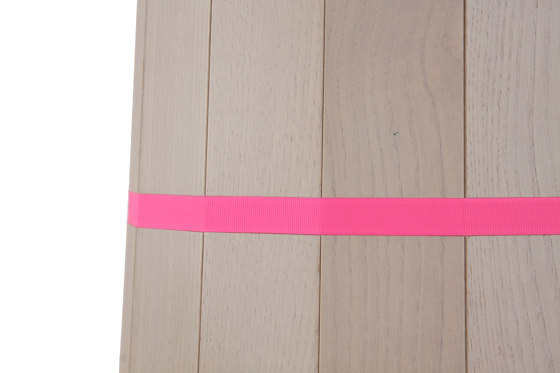 Colour Wood Colour Grid | Mesas auxiliares | Karimoku New Standard