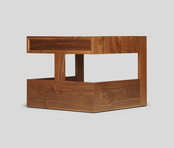 independent knucklehead side table/nightstand | Tables d'appoint | Skram
