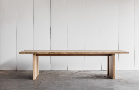 Altar Table | Dining tables | Heerenhuis