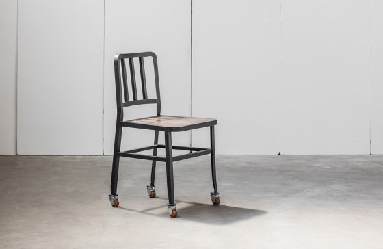 Metal Chair | Stühle | Heerenhuis