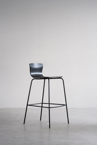 Butterfly Bar chair | Bar stools | Magnus Olesen