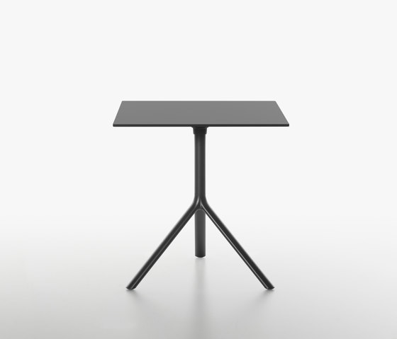 Miura Tisch | Objekttische | Plank
