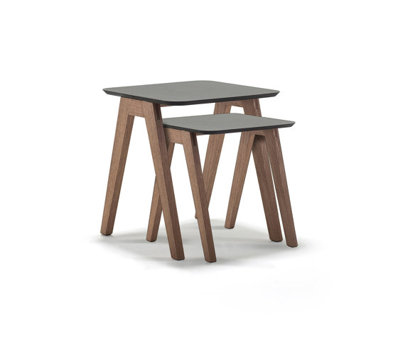 Monk table basse | Tables d'appoint | Prostoria