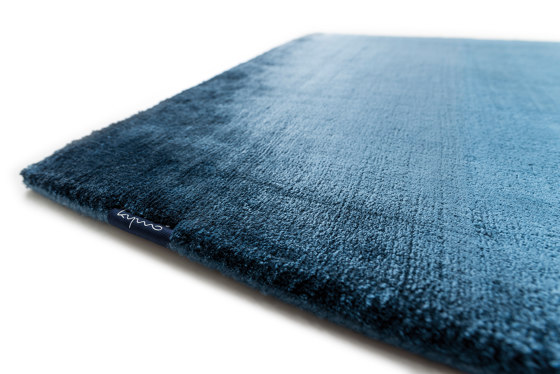 Studio NYC Pearl Edition dark blue | Alfombras / Alfombras de diseño | kymo