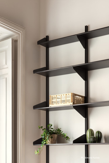 K1+ Living | Shelving | Kriptonite