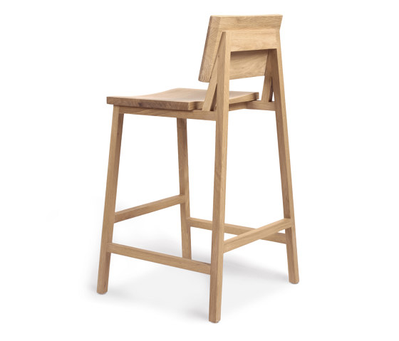 N3 | Oak kitchen counter stool | Sillas de trabajo altas | Ethnicraft
