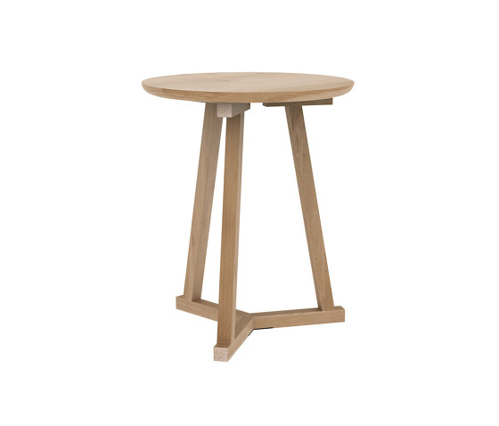 Tripod | Oak side table - varnished | Tables d'appoint | Ethnicraft