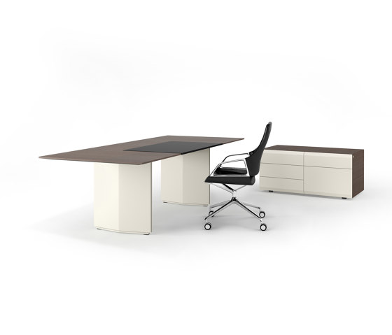 Pace height-adjustable desk | Scrivanie | RENZ