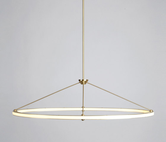 Halo Oval Pendant (Brushed brass) | Suspensions | Roll & Hill