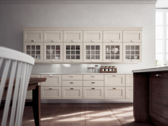 Kate classic fitted kitchen in solid ash wood | Cucine parete | GD Arredamenti