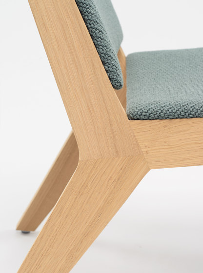 Wood Me Lounge Chair | Poltrone | De Vorm