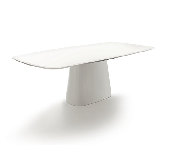 Conic Table | Dining tables | COR Sitzmöbel