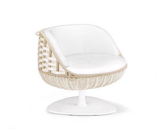 SWINGREST Lounge chair, rotating | Armchairs | DEDON