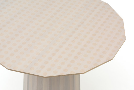 Colour Wood Dining 95 Dot (Natural Dot) | Beistelltische | Karimoku New Standard