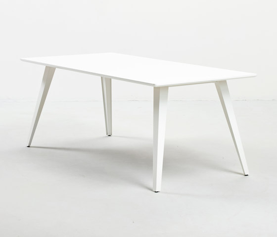 Spider Table | Tavoli contract | Cube Design