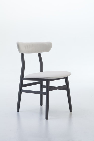 Brick 221 | Chairs | Gervasoni