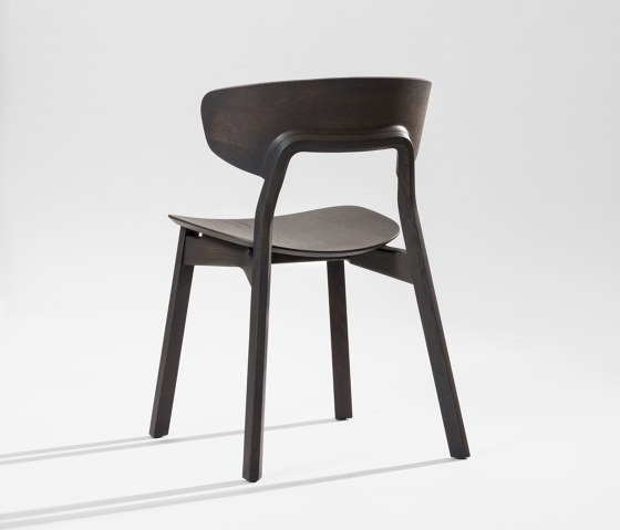 Nonoto Comfort Wooden Seat | Chaises | Zeitraum