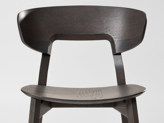 Nonoto Comfort Wooden Seat | Sillas | Zeitraum