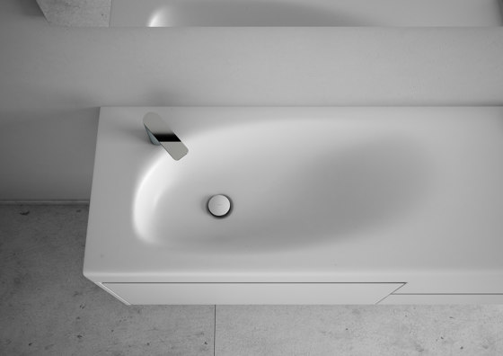 F1 Tapa con lavabo integrado en Corian® | Lavabos | Inbani
