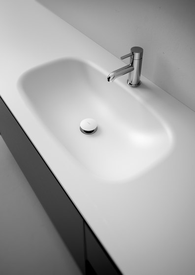 G1 Tapa con lavabo integrado en Corian® | Lavabos | Inbani