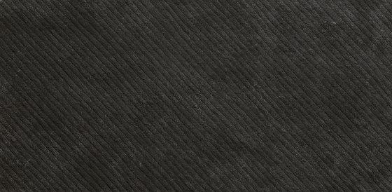 Shade Black Diagonal Striped | Carrelage céramique | FMG