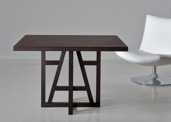 FACHWERK Table | Dining tables | Vitamin Design