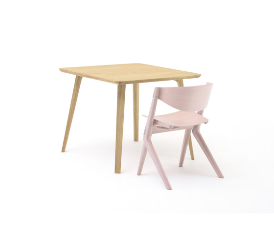 Scout Table 90 | Dining tables | Karimoku New Standard