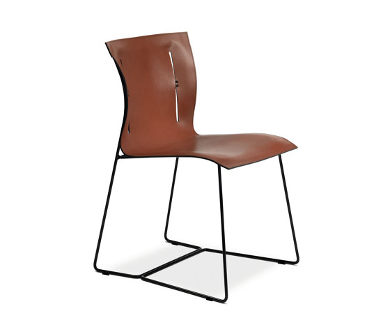 Cuoio Chair | Chaises | Walter K.