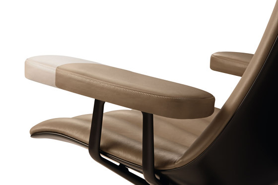 Healey Lounge Chair | Poltrone | Walter K.