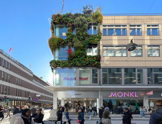 Outdoor Vertical Garden | Klara Zenit | Green facades | Greenworks