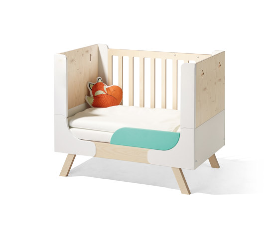 Famille Garage children’s bed | Lits enfant | Richard Lampert